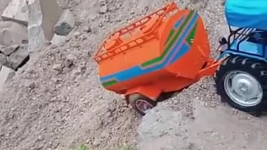 बमसन: ग्राम पंचायत स्पाहल के गांव महरना में लगाया जा रहा डंगा निर्माण कार्य पूरा होने से पहले ही  गिरा