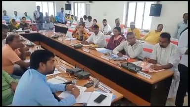 दरभंगा: दरभंगा नगर निगम की बैठक में डिप्टी मेयर नहीं पहुंची कुर्सी खाली रही तो  पार्षद प्रतिनिधि  ने लगाया आरोप