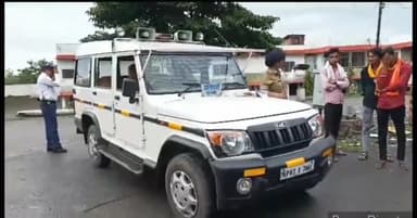 पन्ना: जिले में यातायात थाने की पुलिस ने चलाया वाहन चेकिंग अभियान, 68 लोगों के चालान काटकर ₹29200 का शमन शुल्क किया वसूल