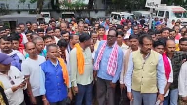 लोहंडीगुडा: तारागांव के ग्रामीणों ने डिप्टी कलेक्टर को ग्राम सभा में पास हुए प्रस्ताव के संबंध में सौंपा ज्ञापन