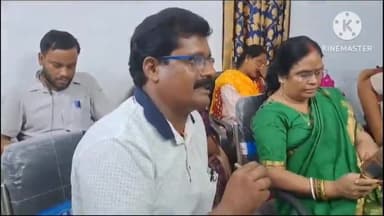 पहाड़पुर: सामुदायिक स्वास्थ्य केंद्र के सभागार में प्रखंड व आईसीडीएस कर्मियों के साथ डॉक्टर अजहरुद्दीन ने की बैठक