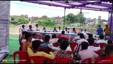 करपी: किंजर सूर्य मंदिर परिसर में NDRF की टीम ने ग्रामीणों को बाढ़ से बचाव के लिए किया प्रशिक्षित