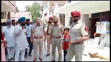 ਐਸਏਐਸ ਨਗਰ ਮੁਹਾਲੀ: ਕੁੰਬੜਾਂ ਵਿਖੇ ਨਸ਼ੇ 'ਚ ਫਸੇ ਨੌਜਵਾਨਾਂ ਨੂੰ ਡੀਐੱਸਪੀ ਹਰਸਿਮਰਨ ਬਲ ਤੇ ਟੀਮ ਵੱਲੋਂ ਭੇਜਿਆ ਗਿਆ ਨਸ਼ਾ ਛੜਾਓ ਕੇਂਦਰ