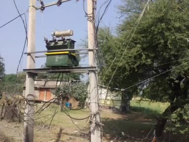 पचोर: पचोर क्षेत्र के कोली मोहल्ले में बिजली का बिल भरने की बात को लेकर बिजली कर्मचारी से मारपीट करने वाले आरोपी पर मामला दर्ज