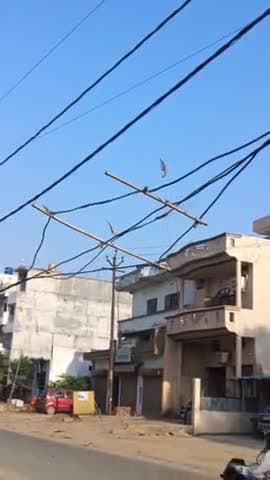 bakshi pura vidut line Jo ki janmanas ko aane Jane mai or kisi prakar ki durghatna hone ka khatra hamesa bana rehta hai.