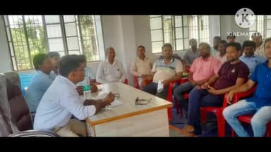 कुरसाकांटा: प्रखंड कार्यालय स्थित BRC भवन में BLO को मतदाता सूची के संबंध में दिया गया एक दिवसीय प्रशिक्षण