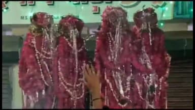 प्रयागराज: निरंजन के पास से अपनी पूरी शानो शौकत के साथ शहर में निकाला गया बड़े ताजिया के अलम का जुलूस