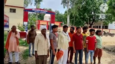 निज़ामाबाद: खंडवारी गांव में सुबह शौच करने गए युवक की  पानी भरे गड्ढे में डूबने से हुई मौत,परिवार वालो का रो रो कर बुरा हाल