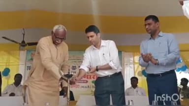जहानाबाद: गांधी मैदान में रोजगार मेले का जिलाधिकारी, डीडीसी एवं घोसी विधायक रामबली सिंह यादव ने दीप प्रज्वलित कर किया शुभारंभ