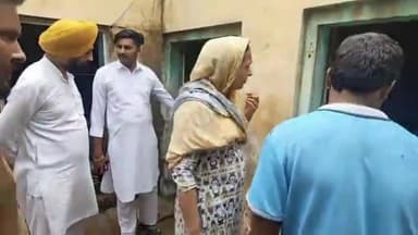 ਐਸਏਐਸ ਨਗਰ ਮੁਹਾਲੀ: ਜ਼ਿਲ੍ਹਾ ਯੋਜਨਾ ਬੋਰਡ ਦੀ ਚੇਅਰਪਰਸਨ ਪ੍ਰਭਜੋਤ ਕੌਰ ਨੇ ਜ਼ਿਲ੍ਹੇ ਦੇ ਪਿੰਡ ਸੈਦਪੁਰ 'ਚ ਪੁੱਜ ਕੱਚੇ ਮਕਾਨਾਂ ਦਾ ਕੀਤਾ ਦੌਰਾ