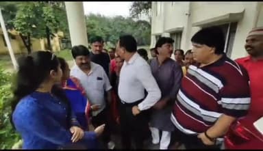 बैतूल नगर: कांग्रेस द्वारा पुतले में आपत्तिजनक सामग्री का उपयोग करने पर भाजपा ने जताया विरोध, एसपी से की कार्रवाई की मांग