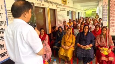 बमसन: लोगों की समस्याओं का हल करवाने का काम करें अधिकारी, विधायक राजेंद्र राणा ने चबूतरा में अधिकारियों को दिए निर्देश