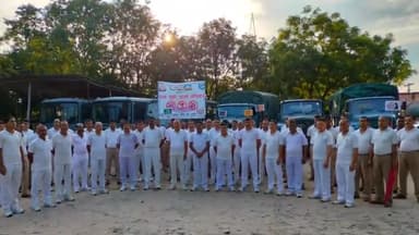 अररिया: जयप्रकाश नगर स्थित एसएसबी कैंप मुख्यालय से नशा मुक्त भारत अभियान को लेकर निकाली गई जागरूकता रैली