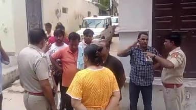 पीपलदा: इटावा में मोहर्रम के जुलूस मार्ग का जायजा लेने पहुंचा प्रशासन, समुदाय के लोगों से की चर्चा