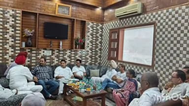 ਖਰੜ: ਗਊ ਸੇਵਾ ਕਮਿਸ਼ਨ ਦੇ ਸਾਬਕਾ ਉਪ ਚੇਅਰਮੈਨ ਕਮਲਜੀਤ ਚਾਵਲਾਂ ਨੇ ਪਿੰਡ ਨਵਾਂ ਗਰਾਉ ਦਾ ਕੀਤਾ ਦੌਰਾ