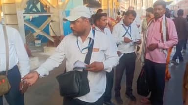 प्रयागराज: उत्तर मध्य रेलवे ने बिना टिकट रेल यात्रा करते 279 रेल यात्रियों को पकड़ा, दो लाख से अधिक जुर्माना वसूल किया