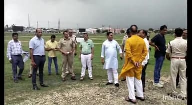 माडा: एनसीएल ग्राउंड बिलौजी में उतरेगा सीएम का हेलीकॉप्टर कलेक्टर एसपी सहित अन्य अधिकारियों ने लिया हेलीपैड का जायजा