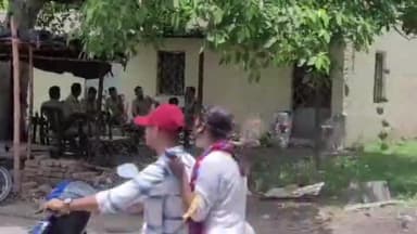 राजघाट सर्व सेवा संघ की पूरी जमीन को जिला प्रशासन व रेलवे प्रशासन ने मिलकर कराया कब्जा मुक्त