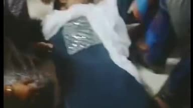 झांसी: महारानी लक्ष्मीबाई मेडिकल कॉलेज में तीमारदारों और गार्ड के बीच हुई मारपीट, वीडियो वायरल