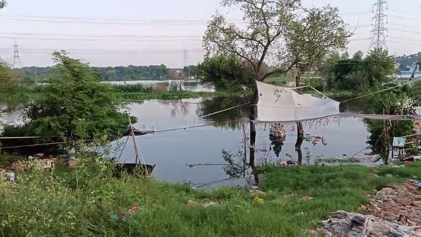दादरी: Hindon river is overflowing city forest get flooded 
#riveroverflow
#Hindon
#river #ghaziabadnews