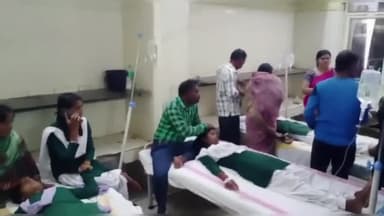 सागर नगर: 3 दिन पहले चक्कर खाकर गिरी शासकीय उच्चतर माध्यमिक विद्यालय पुरानी सदर की छात्राओं से सिटी मजिस्ट्रेट ने मिलकर की चर्चा