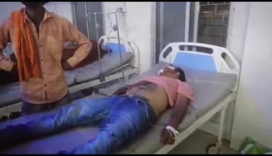 टीकमगढ़: अमरपुर गांव निवासी व्यक्ति सड़क हादसे में गंभीर रूप से हुआ घायल जिला अस्पताल से सागर मेडिकल कॉलेज रेफर