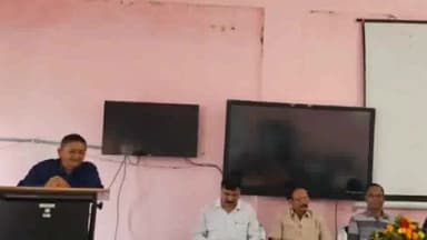 सागर नगर: उच्च शिक्षा विभाग के क्षेत्रीय अतिरिक्त संचालक डॉ. जी.पी चौधरी का शासकीय कला एवं वाणिज्य महाविद्यालय अग्रणी में स्वागत ए