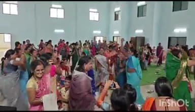 तिल्दा: अंबेडकर भवन में पूर्व राज्यसभा सांसद छाया वर्मा के नेतृत्व में महिला सम्मेलन का आयोजन, लगभग 500 महिलाएं हुई उपस्थित