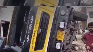 ਖਰੜ: ਅਨਾਜ ਮੰਡੀ ਮਾਰਗ ਉੱਤੇ ਪਲਟਿਆ ਟਿੱਪਰ