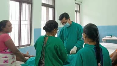 पीरटांड: सामुदायिक स्वास्थ्य केंद्र पीरटांड़ में परिवार नियोजन कार्यक्रम के तहत बंध्याकरण कार्यक्रम का हुआ आयोजन