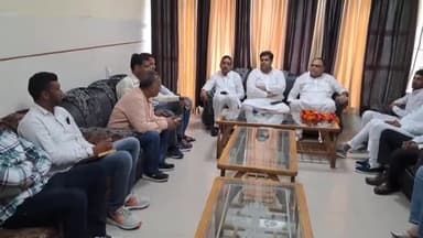 गंगानगर: कांग्रेस के महासचिव जियाउर रहमान ने सर्किट हाउस में ब्लॉक अध्यक्षों के साथ की बैठक, दिए निर्देश