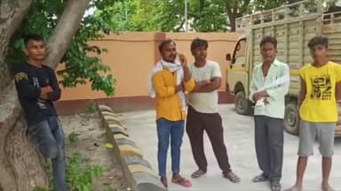 देेेवरिया: लोहार टोली के समीप फंदे से लटकर एक व्यक्ति ने दी जान, पुलिस ने शव को पोस्टमार्टम के लिए भेजा