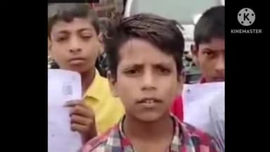 बगहा: मधुबनी पीएचसी में आंखों की समस्या लेकर दो दर्जन बच्चे पहुंचे डॉक्टर के पास, डॉक्टर ने किया इलाज