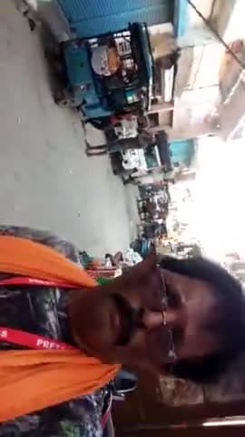 बहादुरगंज गल्लामंडी मे दुकानदार दुकानो से आगे सड़क तक लगाते हैं दुकान दिन भर लगता है जाम जनता परेशान अधिकारी ध्यान दें