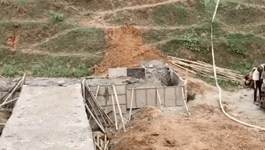 चितरंगी: ग्राम पंचायत रमडिहा में बन रहे चेक डैम में हो रहा भारी भ्रष्टाचार ग्रामीणों ने प्रशासन से की जांच की मांग