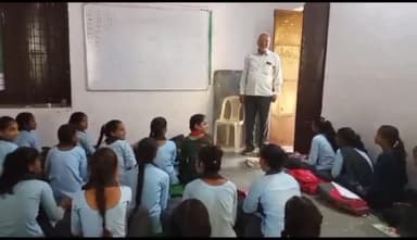 शाहबाद: कस्बाथाना बालिका विद्यालय का तहसीलदार ने किया औचक निरीक्षण