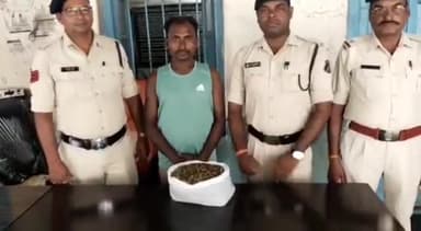 आरंग: समोदा में अवैध गांजे के साथ एक व्यक्ति को आरंग पुलिस ने किया गिरफ्तार