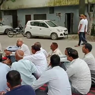 जगाधरी: सर्व कर्मचारी संघ ने मणिपुर में हुई हिंसा को लेकर लघु सचिवालय पर किया प्रदर्शन, सरकार के खिलाफ की नारेबाजी