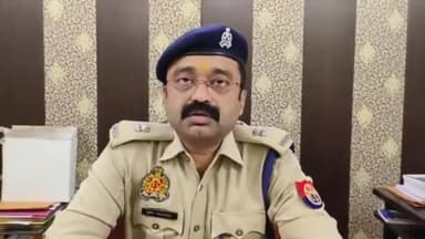 शाहजहांपुर: नंद कुमार पुत्र स्व0 गेंदन के साथ दुर्व्यवहार किये जाने पर चौकी प्रभारी व 2 आरक्षी निलंबित 
#SP CITY