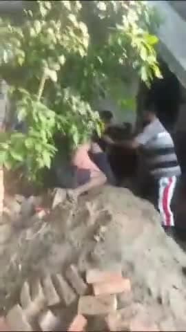 उन्नाव: हिलगी गांव में ज़मीनी विवाद को लेकर दो पक्षों में हुई मारपीट, वीडियो सोशल मीडिया पर हुआ वायरल
