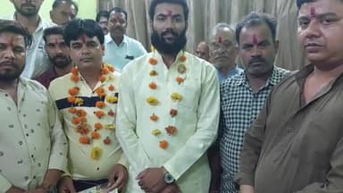 नवनियुक्त लोधी महासभा के जिलाध्यक्ष सुनील लोधी जी ने गंजबासौदा आकर 13 तारीख को भोपाल में भव्य आयोजन की सूचना दी एवं अधिक से अधिक जनसंख्या में पहुंचकर कार्यक्रम को सफल बनाने का आह्वान किया