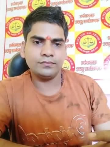 #पूर्ण रूप से #हटवाया जाए #अतिक्रमण नगर #प्रशासन के द्वारा।- अंकित तिवारी
नरकटियागंज नगर परिषद के बड़ी मस्जिद से लेकर आर्य समाज चौक तक जब अस्थाई अतिक्रमण हटाया गया तो स्थाई अतिक्रमण क्यों नहीं हटवाया जा सकता ?