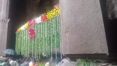 आप सबभी एकबार जरूर बोले हरहर महादेव आप सभी को भी दर्शन भी दर्शन हो सके ये सोटा सा वीडियो है पूरा जरूर देखे हरहर महादेव।