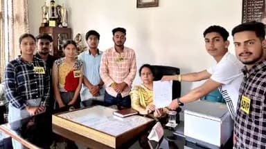 मंडी: अखिल भारतीय विद्यार्थी परिषद सरदार पटेल विश्वविद्यालय मंडी यूजी इकाई ने मांगों को लेकर प्रधानाचार्य को सौंपा ज्ञापन