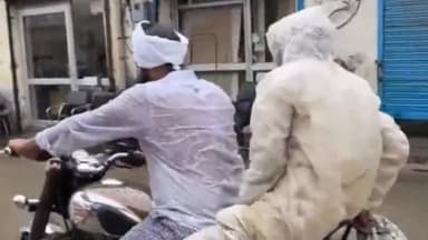 हिसार: रामपुरा मोहल्ला में बारिश ने बढ़ाई लोगों की मुसीबतें, जलभराव से लोग हुए परेशान