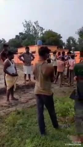 मोहम्मदी: मोहम्मदी कोतवाली क्षेत्र के गांव खन्दोरा में अंबेडकर पार्क में दबंग कर रहे कब्जा, पीड़ितों ने थाने में दी तहरीर