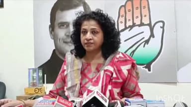 हुज़ूर: शिवाजी नगर में कांग्रेस मोर्चा संगठन प्रभारी शोभा ओझा ने कहा- राज्य सरकार महिला हितैषी होने का महज दावा करती है