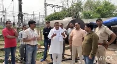 सरमथुरा: सरमथुरा उपखंड में चल रही बिजली कटौती को लेकर विधायक खिलाड़ी लाल बैरवा पहुंचे 220 केवी GSS , जल्द मिलेगी कटौती से निजात