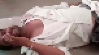 सिरोंज: बासोदा रोड पर नशे में धुत बाइक चालक सड़क किनारे लगे पेड़ से टकराया, गंभीर रूप से हुआ घायल