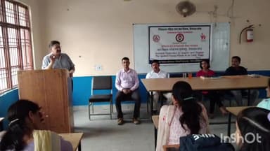 बमसन: सुजानपुर में मिसाल बनीं बेटियों के लिए प्रेरणादायक संवाद का आयोजन